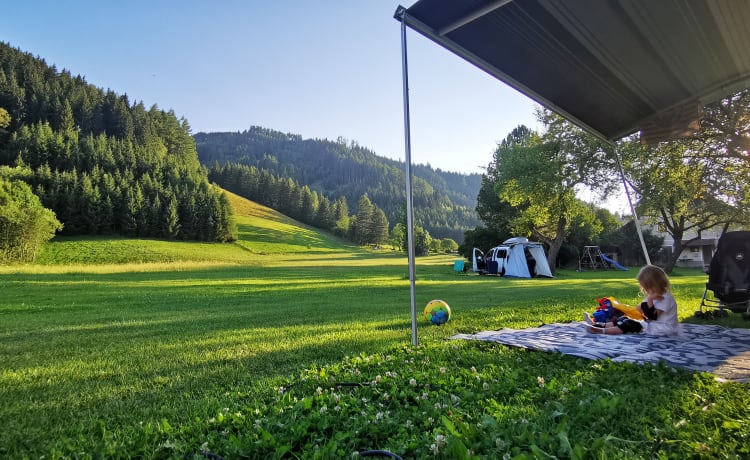 Tot 6 pers. familie camper voor een fijne vakantie!