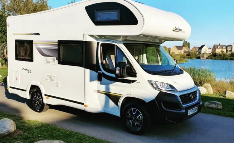 Ben – 4 Berth Benimar Primero 331 Motorhome