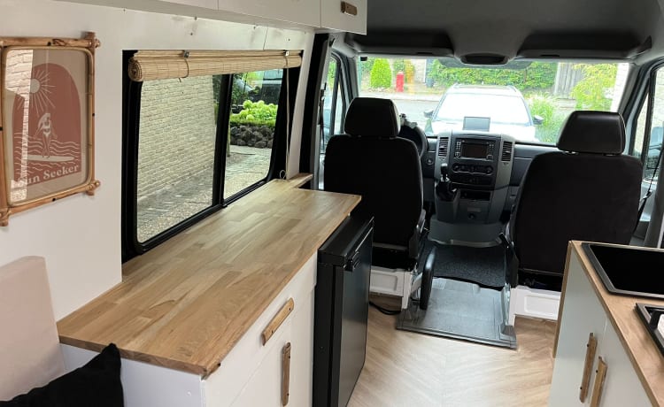 Hip spacious camper bus!