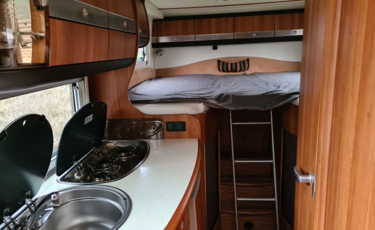 Camping-car confortable de luxe