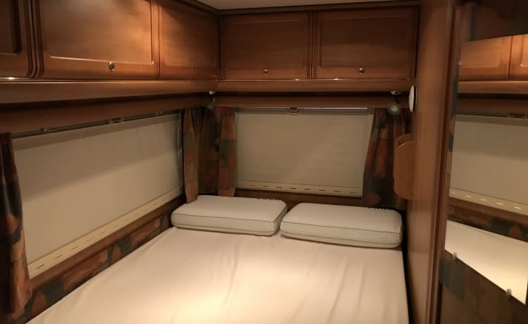 Beautiful 4 berth Rapido integrated from 2002