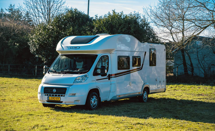 Fiat Ducato confortable et entièrement équipé 4 personnes / moteur Euro 5