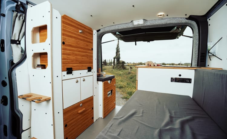 OTAGO – 3-seater fitted van - PARIS