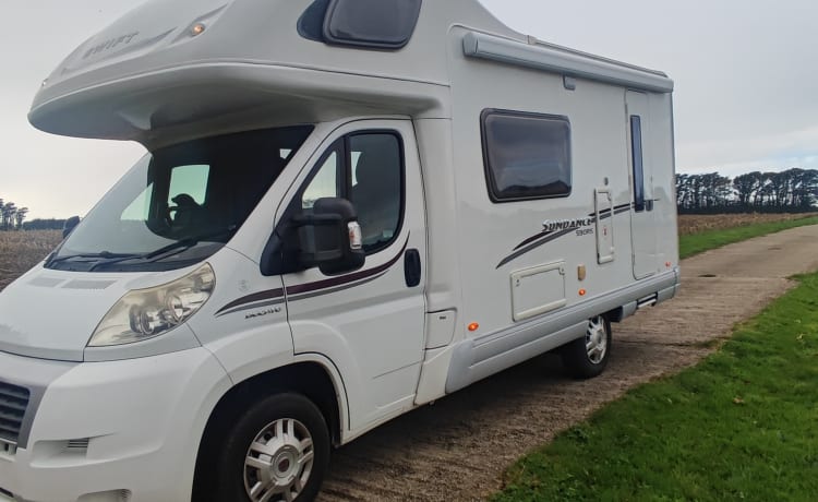 Poldark –  Uks most southerly 4 berth family motorhome