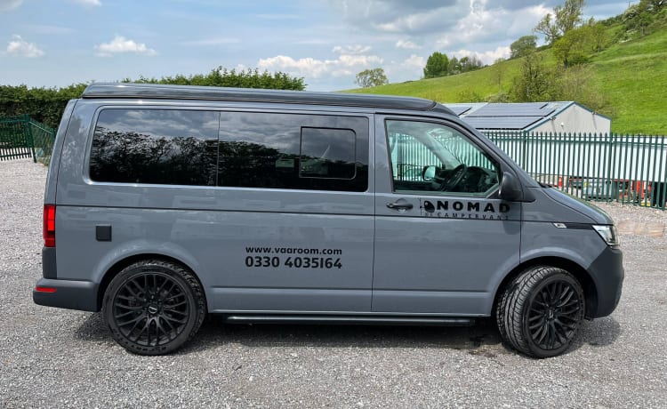 YS22RYH NOMAD Romford – Nomad Camper Bristol mit 4 Schlafplätzen