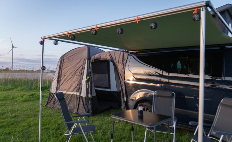 Fort Floris – Camper compatto + tenda 