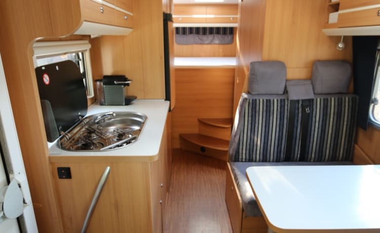 Nice complete family motorhome rental!