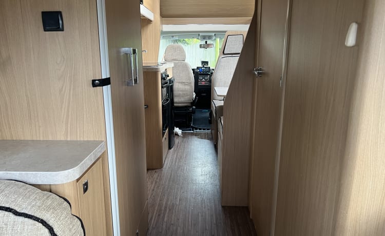 Andante – 6 berth Peugeot Elddis Signature 180