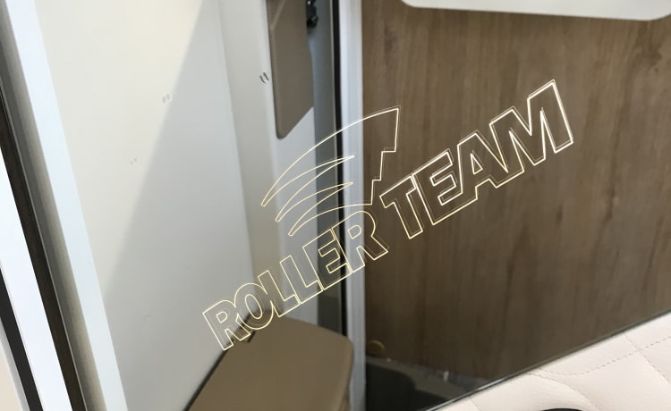 2021 Roller team 747 Sevenoaks – 2021 Roller team 747