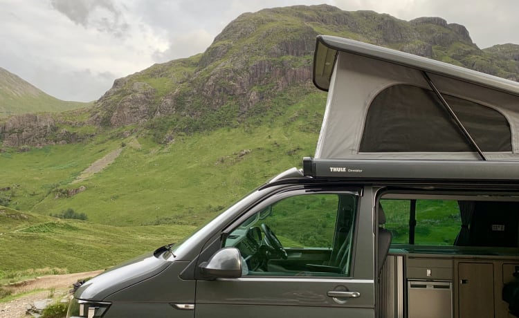 Skye – Volkswagen Campervan mit 4 Schlafplätzen