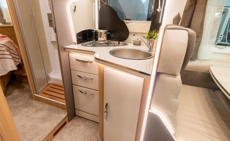 Arcka – New, luxurious camper 5 sleeping places 2021