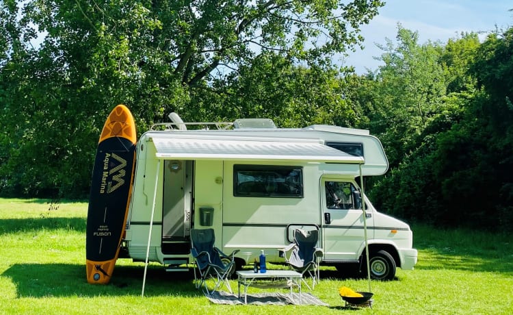 Wilma – Splendidamente sfruttato Fiat Burstner Alcove Camper, 5 pers.