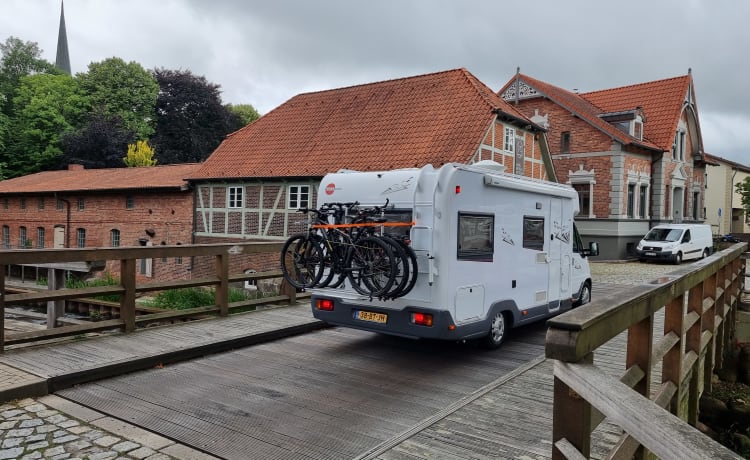 4p Fiat semi-integrated from 1997