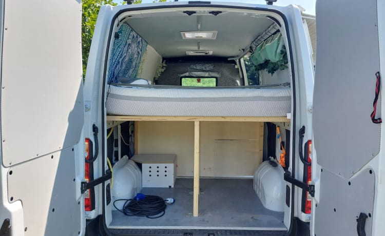 Vansy – Self-build camper van