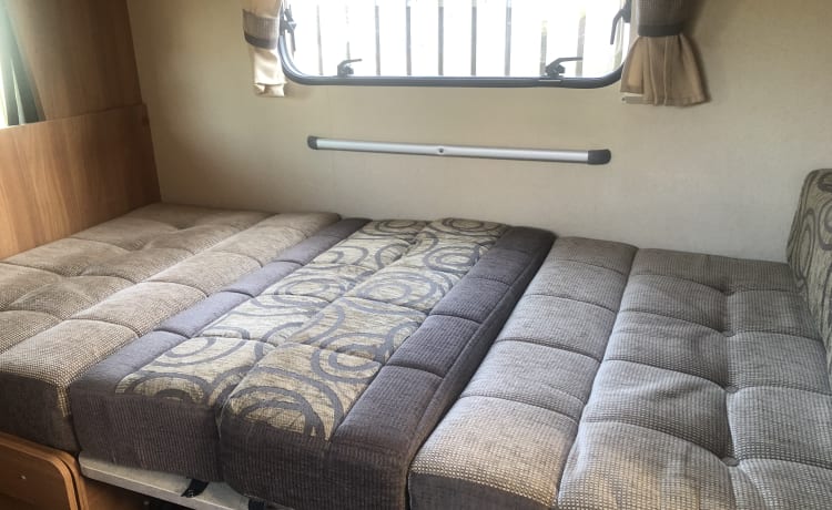 Jess – 5 berth Fiat Swift Lifestyle 624