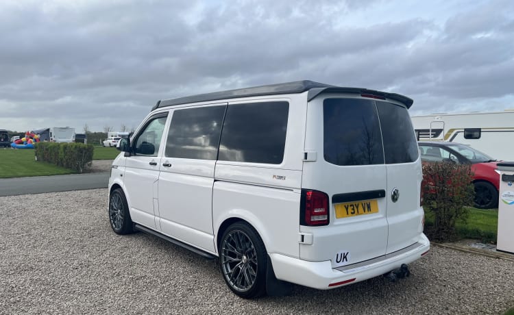 Cooper – Luxury Volkswagen Transporter 4 berth POP TOP with Awning