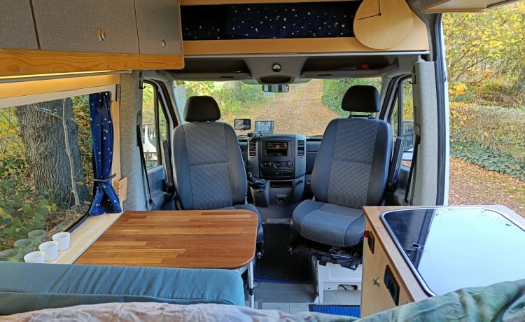 Kompakter Camper, ideal für 2 Personen