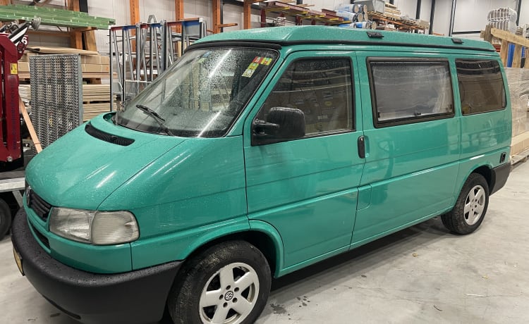 4p Volkswagen bus from 1997