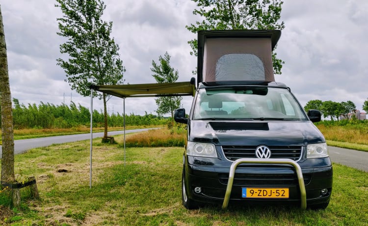 Schwarz 2.5 TDI Multivan T5 Highline Campervan