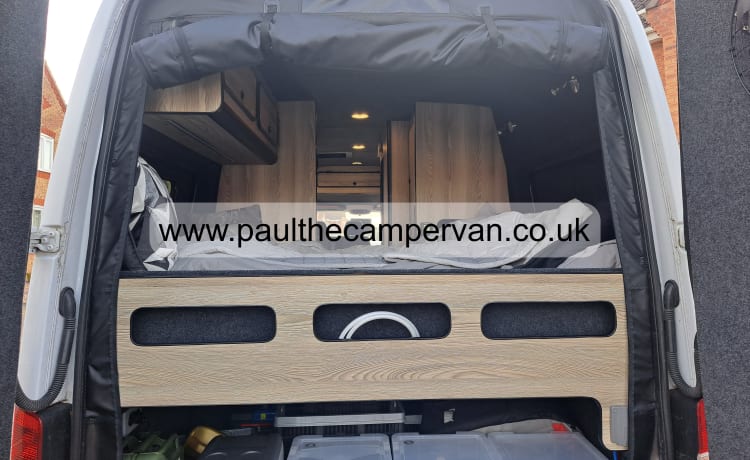 Paul – 2 1/2 berth Luxury Mercedes Campervan, with kennel - Inclusive Insurance