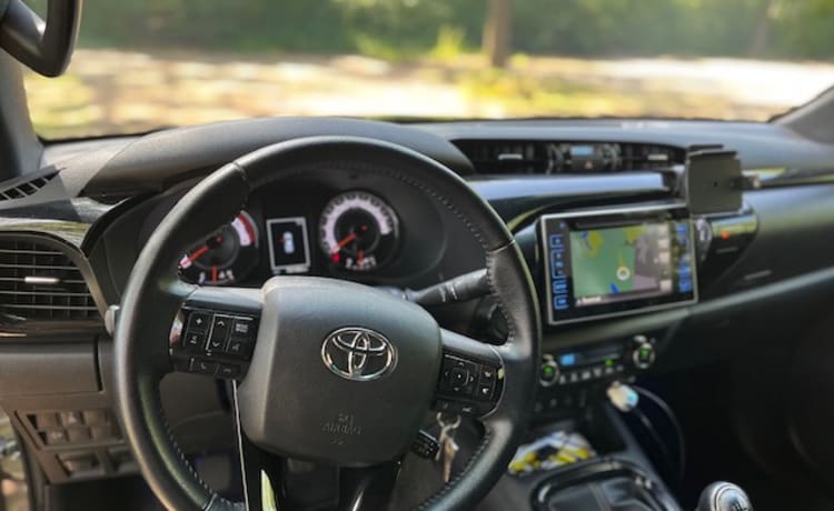 2p Toyota Hilux 2020 met Tischer opzetunit 