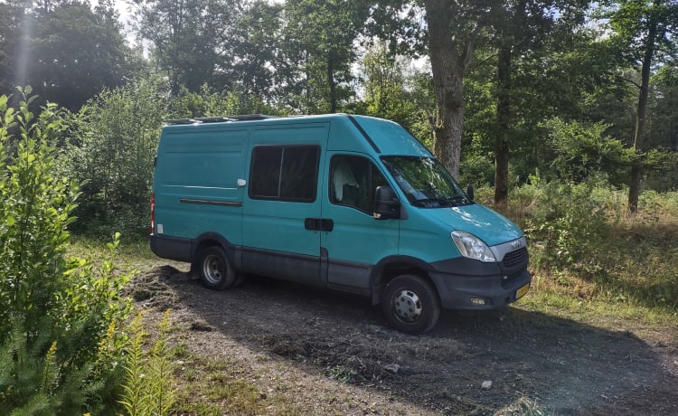 Ivy – Iveco Daily uit 2013 voor 2 personen