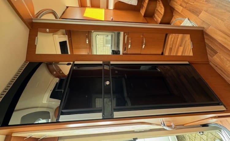 4p Hymer intégré à partir de 2013