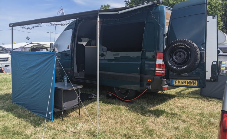 Ian Teal  – Camping-car 2 places prêt pour le festival !