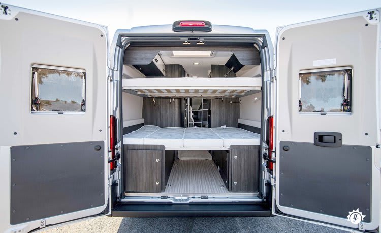 Benivan 119 Prestige - 130 pk – AventureVan