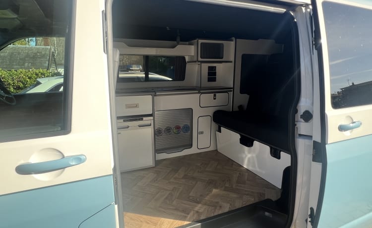 Betty – Camping-car VW T6.1 2019 à 4 places