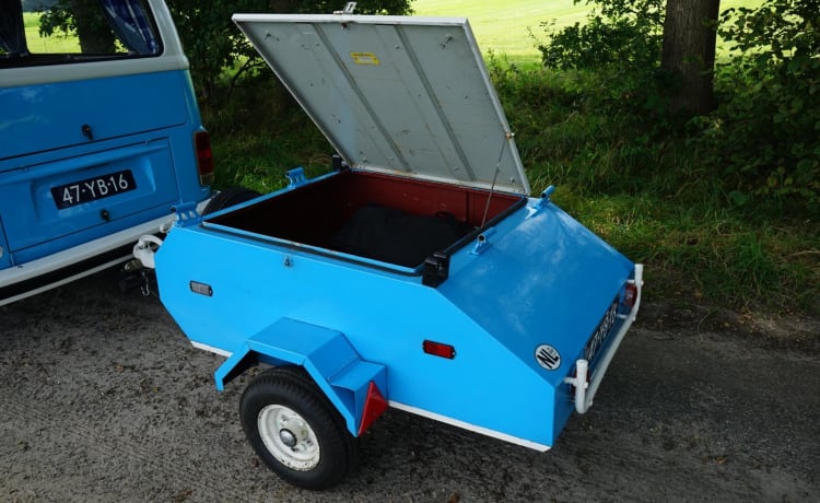 da's Toppy – 2p Volkswagen campervan from 1977