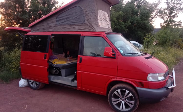 Multivan – Van VW, l'avventuriero va ovunque 4/5 posti letto