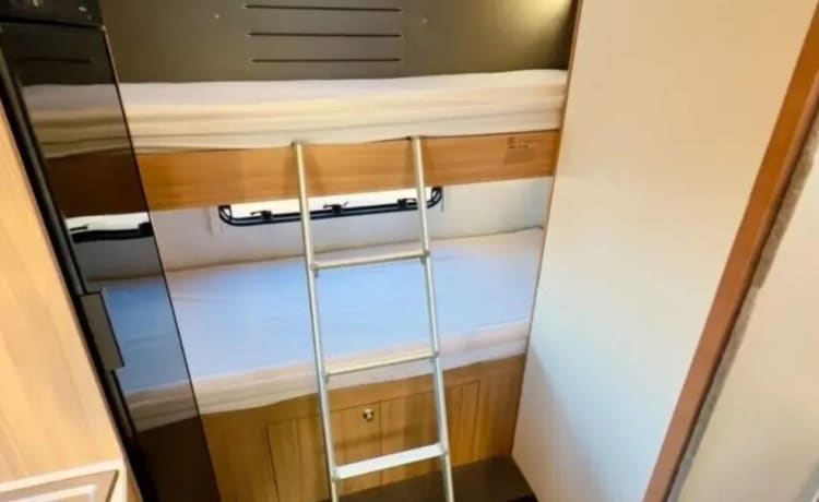 Adria – 7 berth Fiat Ducato  Adria sunliving from 2018