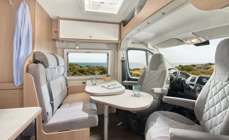 003 – New comfortable CamperVan from 2022 - Carado CV640 Special edition 15!