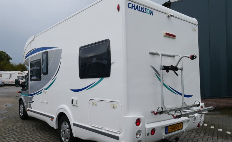 Chausson Flash 16, 4 places, lits longitudinaux, lit pavillon !!