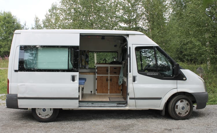 AdVANture – 2p Ford campervan uit 2008