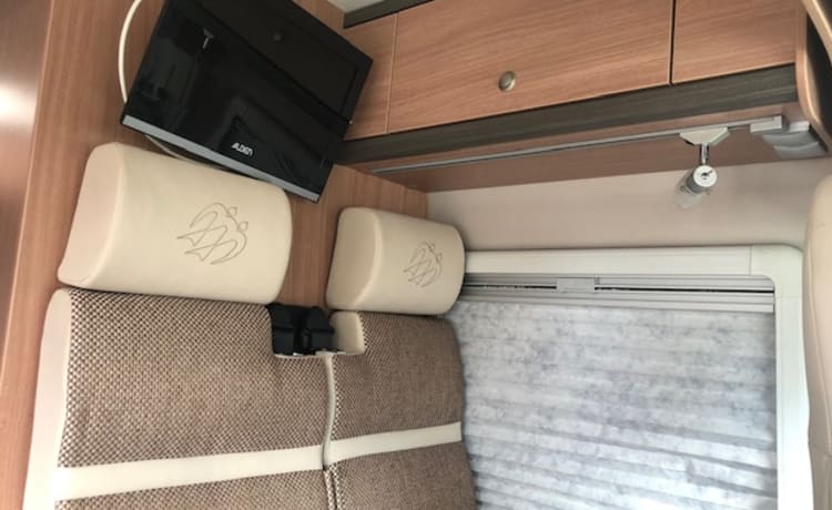 KNAUS UPFIT VAN