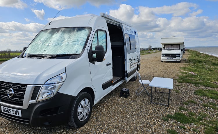 Gala – 4 berth Nissan bus from 2016