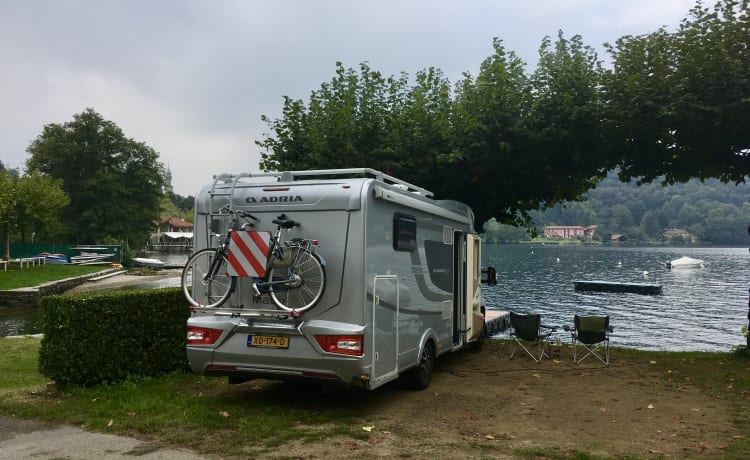 ADRIA Matrix SBC 670 - 50 jaar Silver Collection – "My camper is my castle" READY TO GO EVERYWHERE YOU NEED TO GO