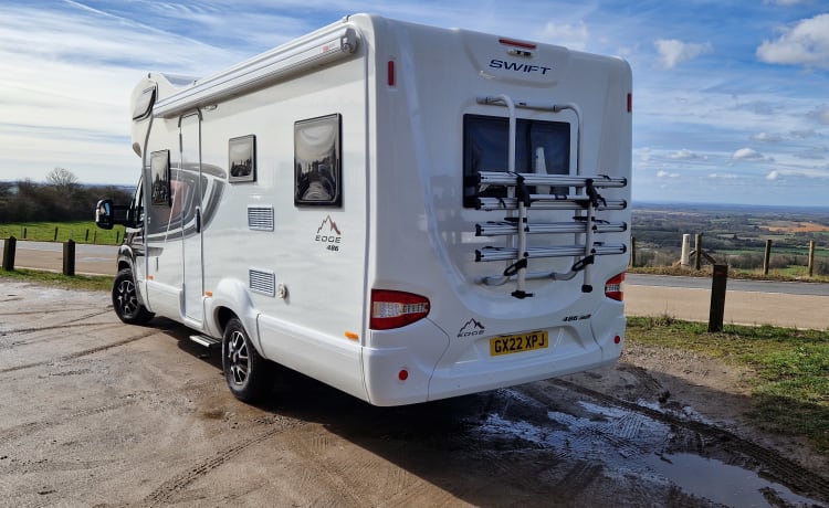 Lemur – 2022 Luxury 6 berth Swift Edge 486