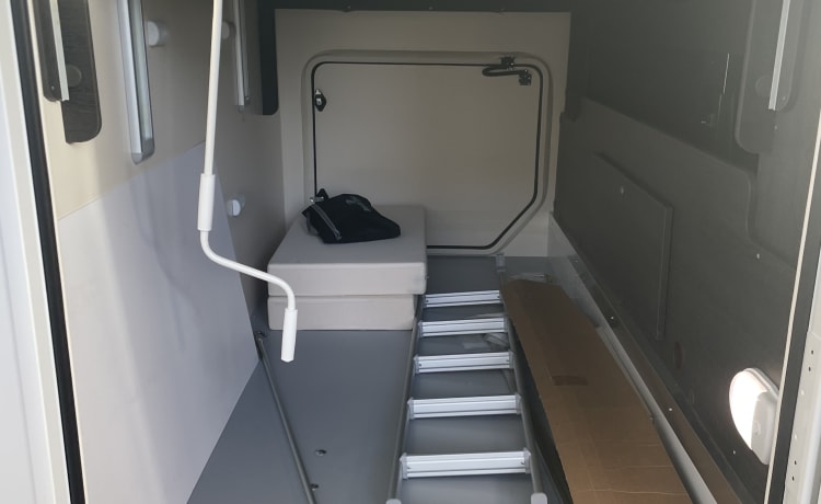 Feel Home on wheels – Nieuwe en ruime Roller Team 2023 met centraal bed