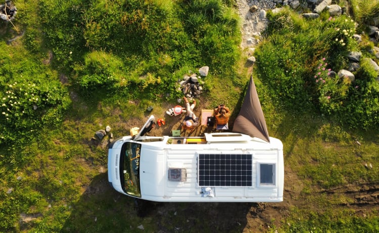 Groot – 🚐 Completely off-grid and equipped with all the luxury! 🏕️