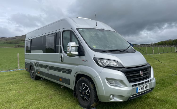 The Catbus  – 4 Berth Swift Select 184 (2017)