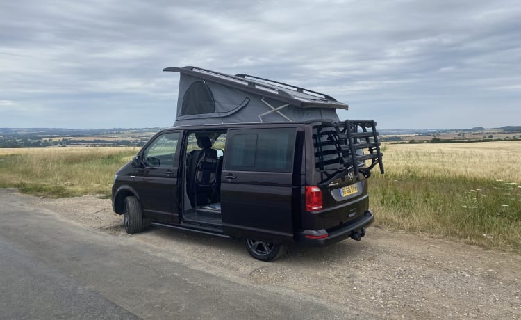 Camping-car VW SWB en croisière dans les Cotswolds