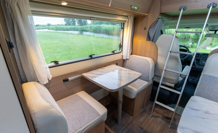 Brutus – 2018 - Lusso Hymer Carado con 6 posti letto con grande comfort