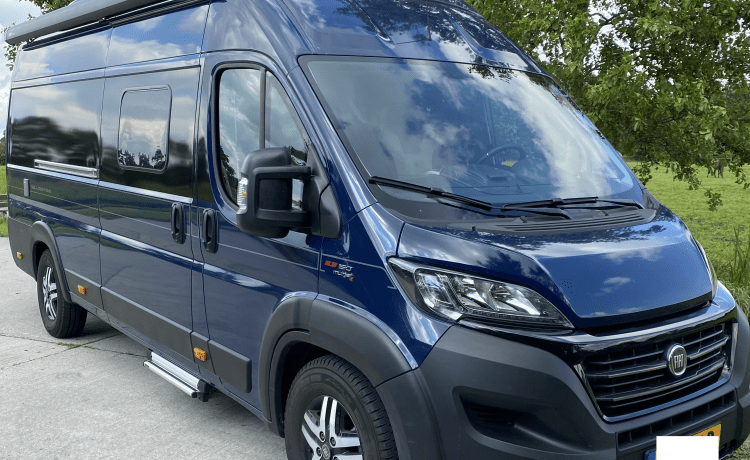 Fiat Hymercar Emmen  – Camping Car Bus Très Luxueux Avec Toit Couché (4 pers)