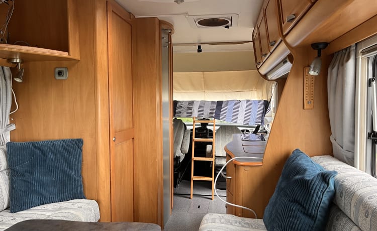 4p Hymer intégré à partir de 2004