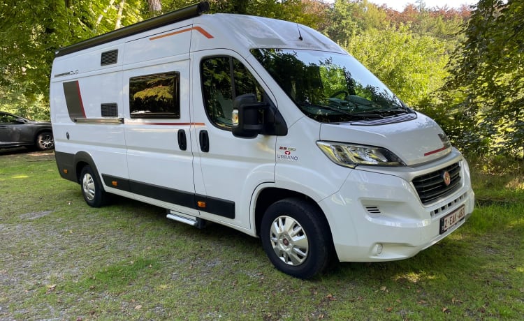 CamperVamos XL – Dans une aventure nature avec le camping-car.