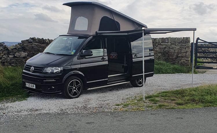 Dora – 'Dora the Explora' VW T5.1 Campervan