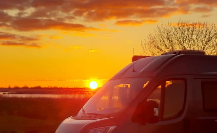 Camping-car de luxe hors réseau à partir de 2018